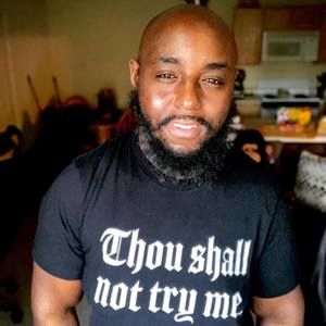 Meet your Posher, Tra'vaye